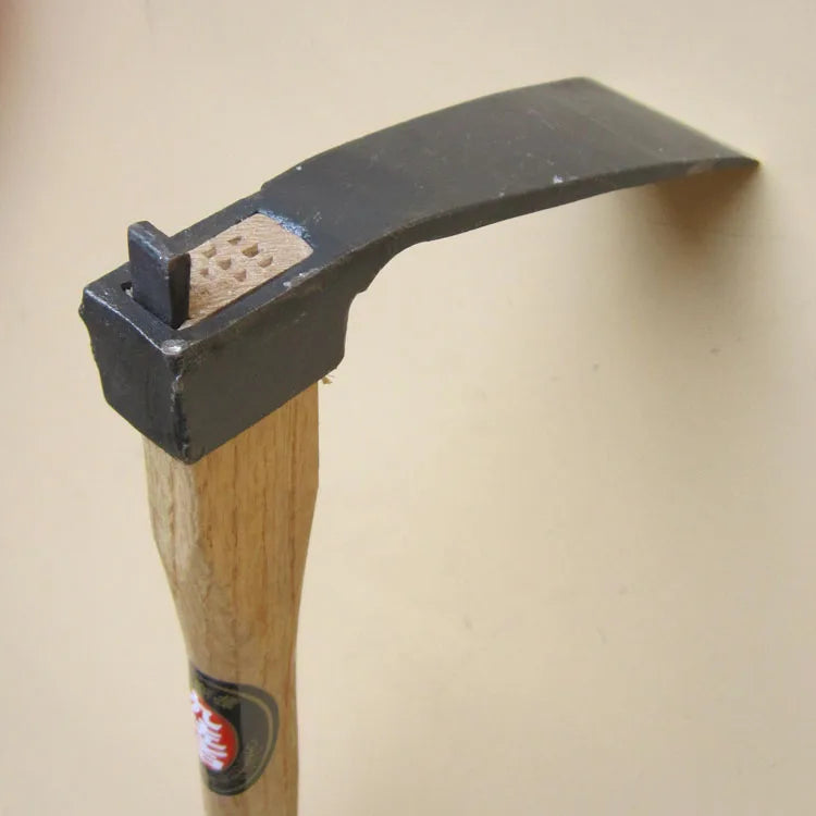 Forged Small Hoe With Bamboo Handle Carbon Steel Garden Tool