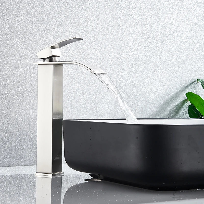 Onyzpily Deck Mounted Waterfall Basin Faucet Single Lever Hot Cold