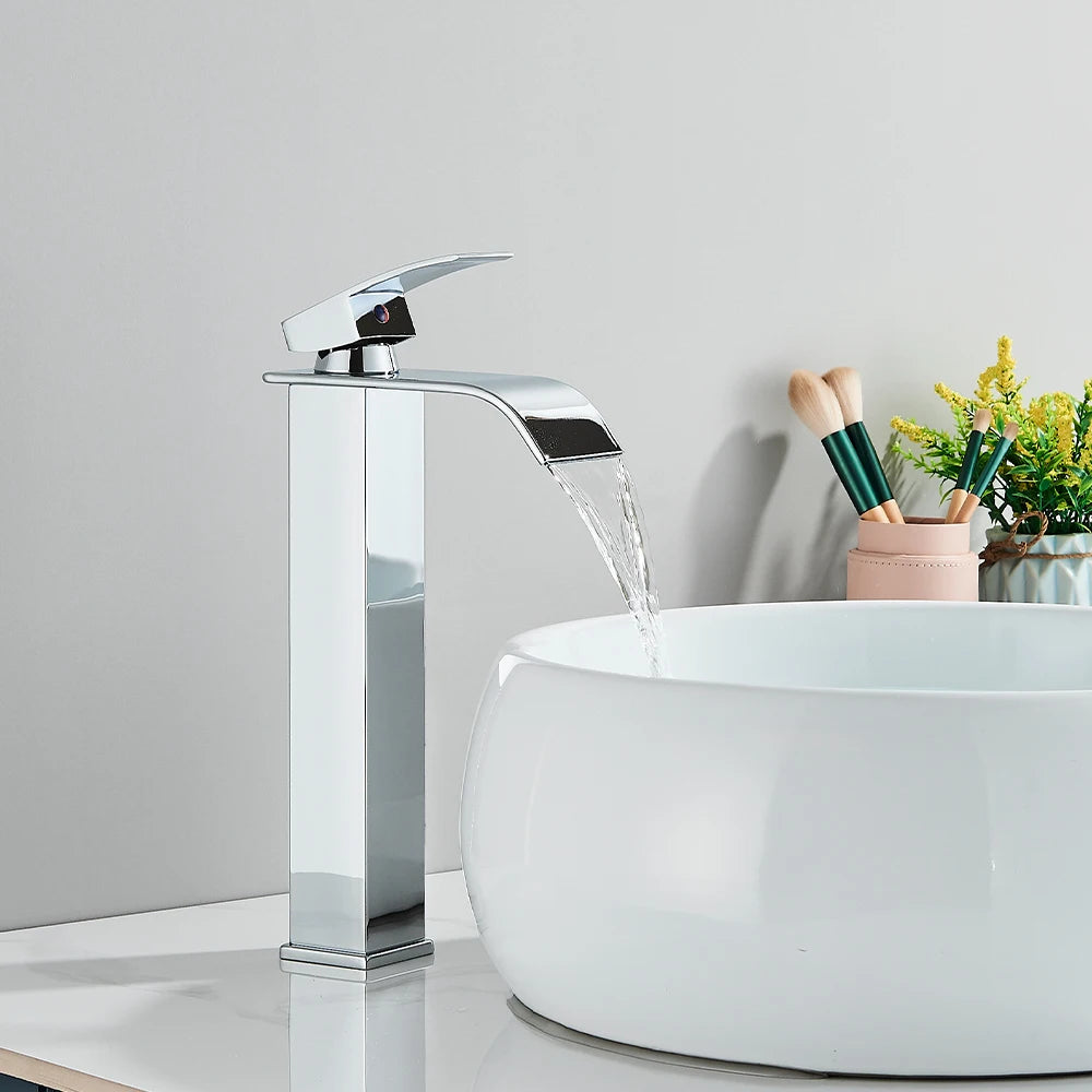 Onyzpily Deck Mounted Waterfall Basin Faucet Single Lever Hot Cold